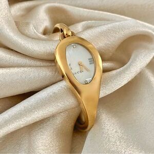 AUTHENTIC VINTAGE GUCCI GOLD WATCH - CZ DIAMOND DIAL ACCENT